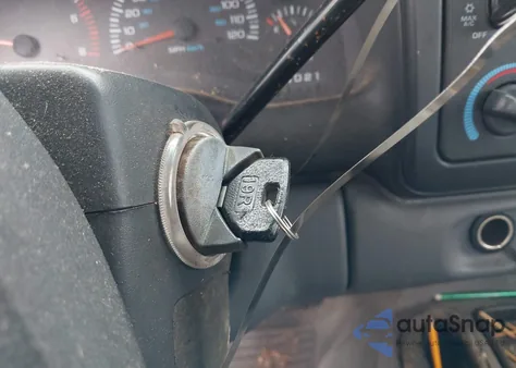 1999 Dodge Dakota Slt/Sport from USA, damaged, VIN 1B7GG22YXXS101263